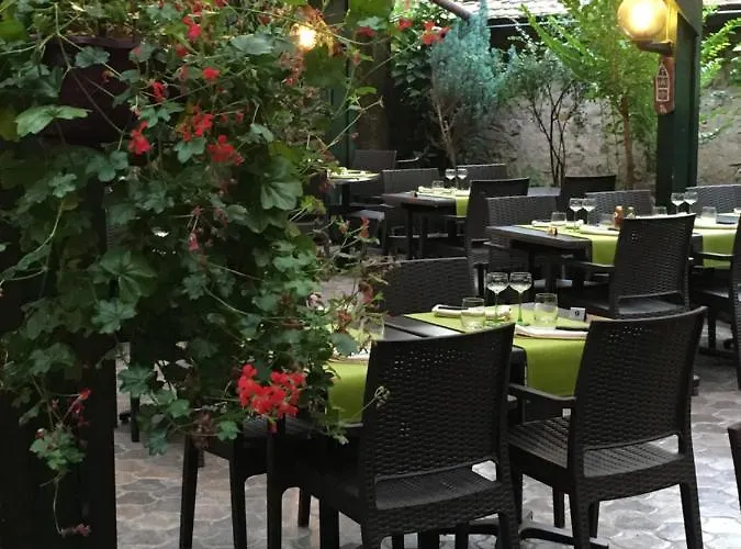 Auberge Du Tisserand 3*